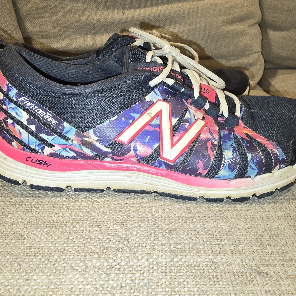 New Balance Women's Navy and Pink Sneakers